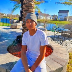 Meet your Posher, Gabriel